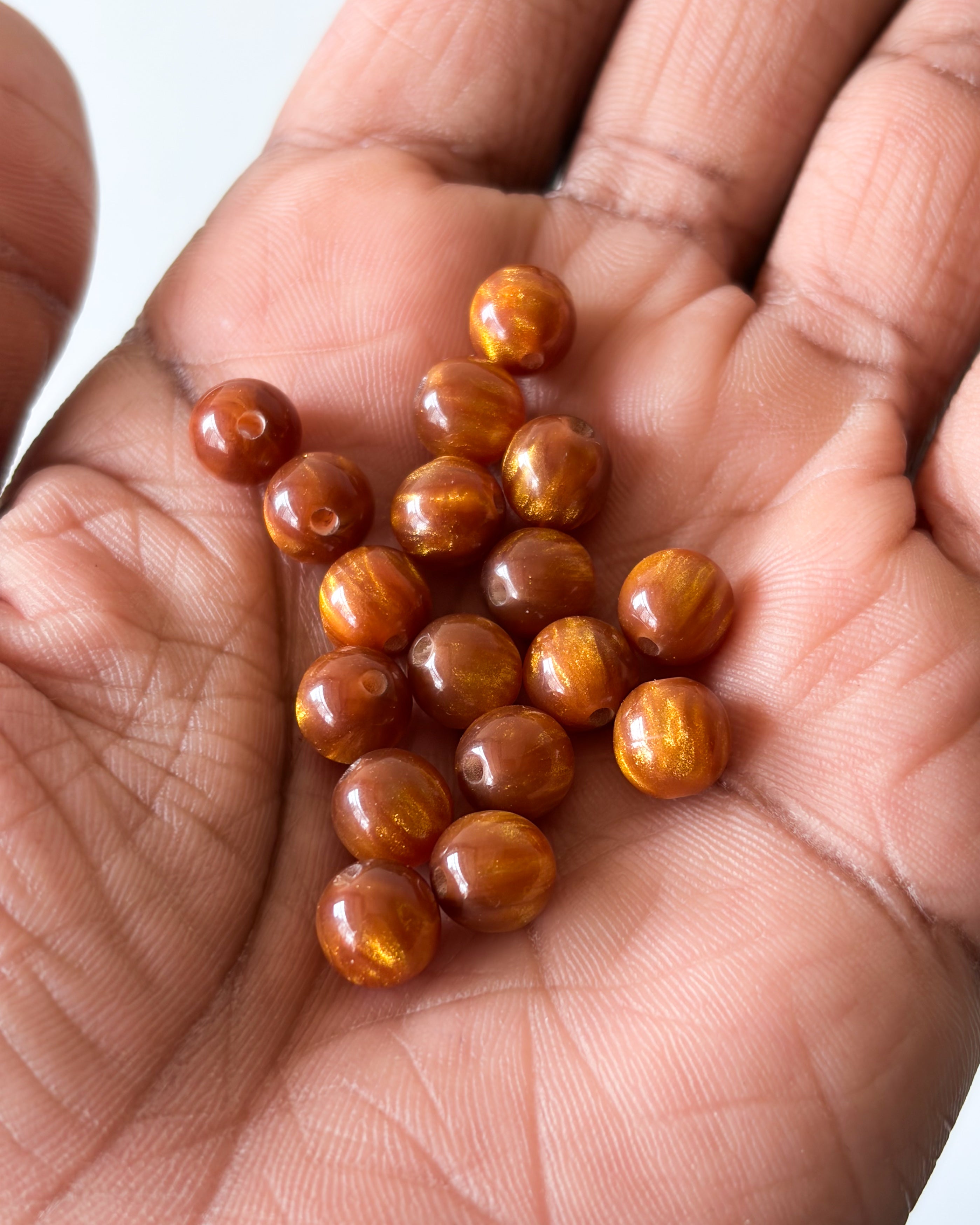 9.0 Monalisa beads - 90 - 100 beads