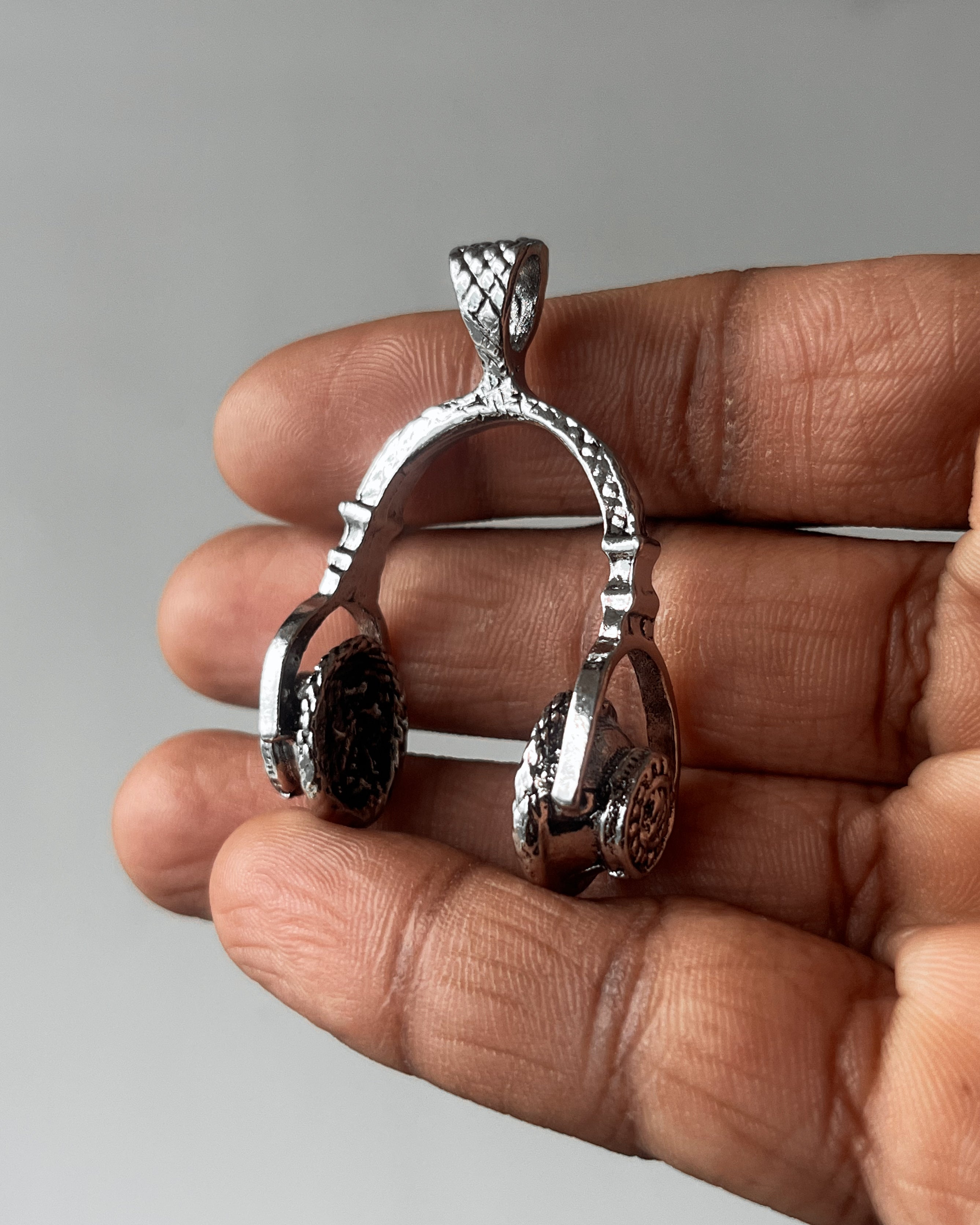 Headphones charm