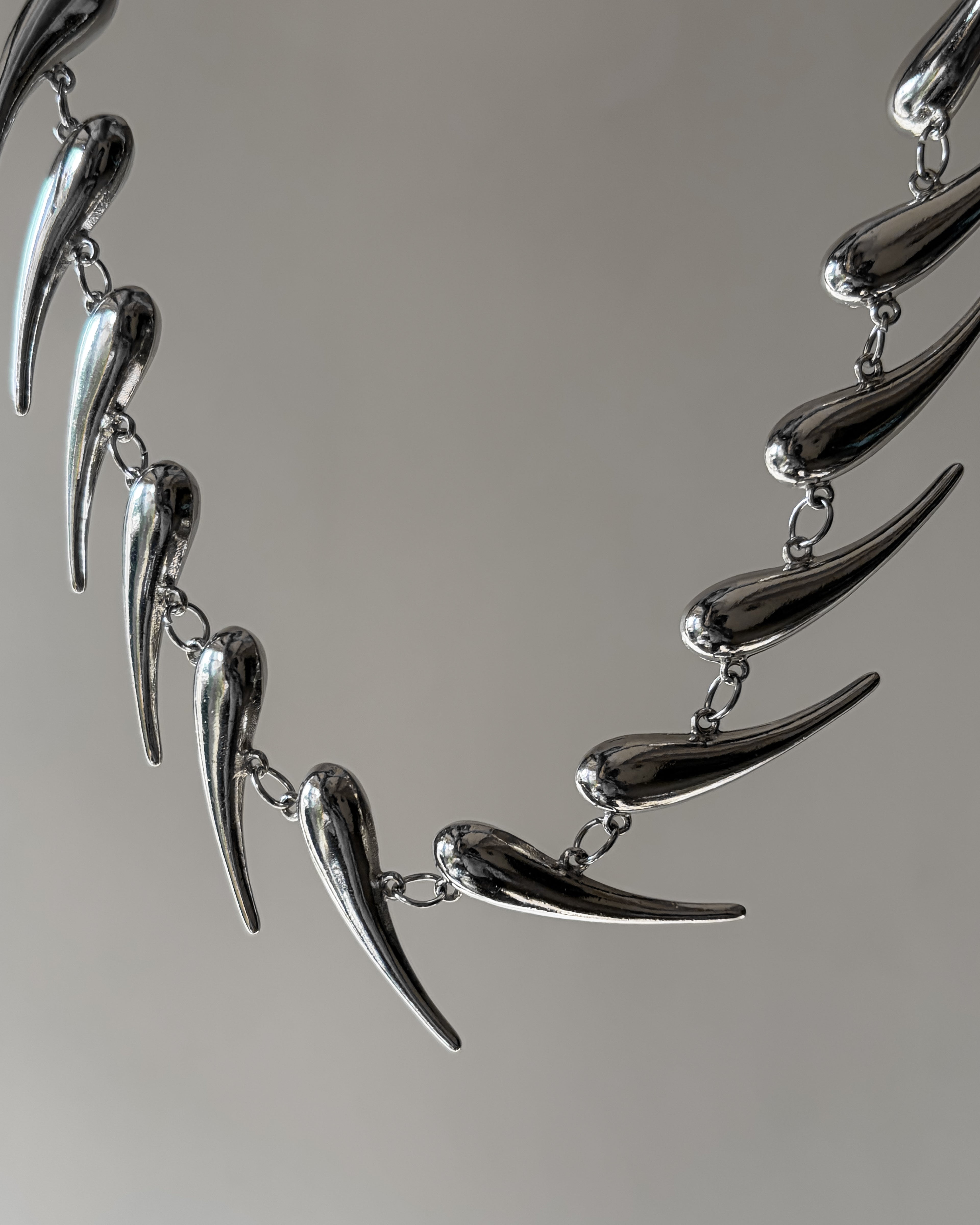 Spike choker