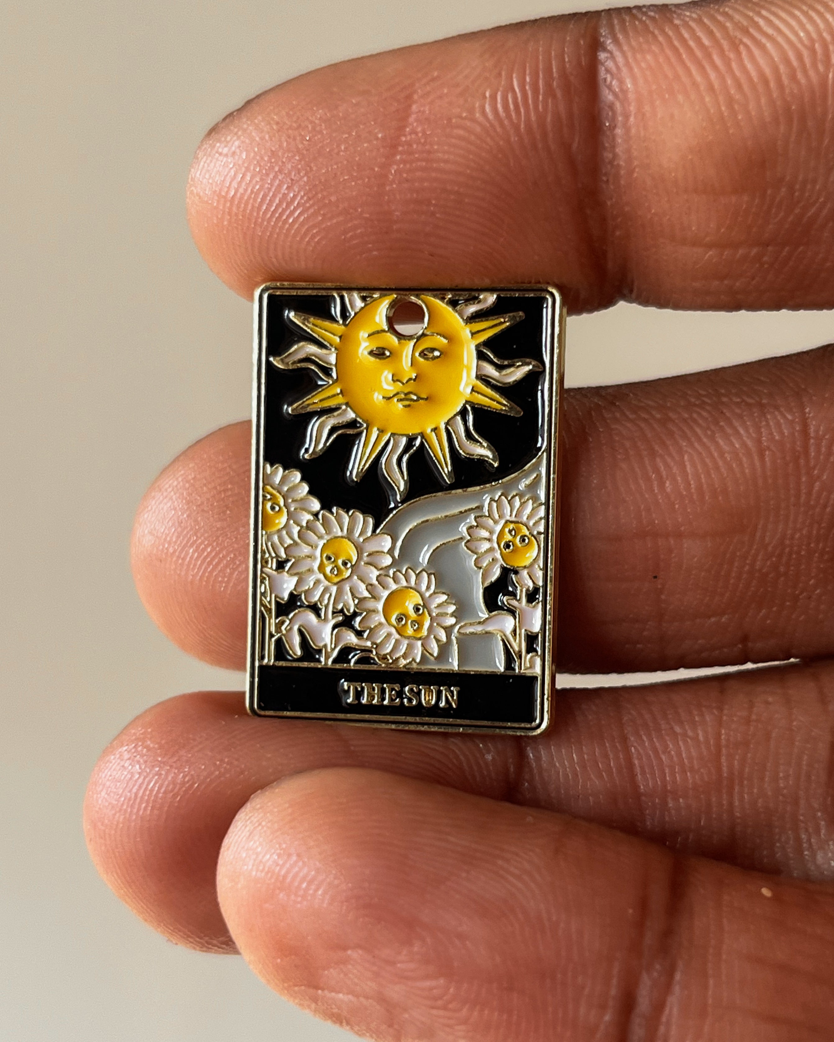 “The sun” Tarot card charm - 1 pc