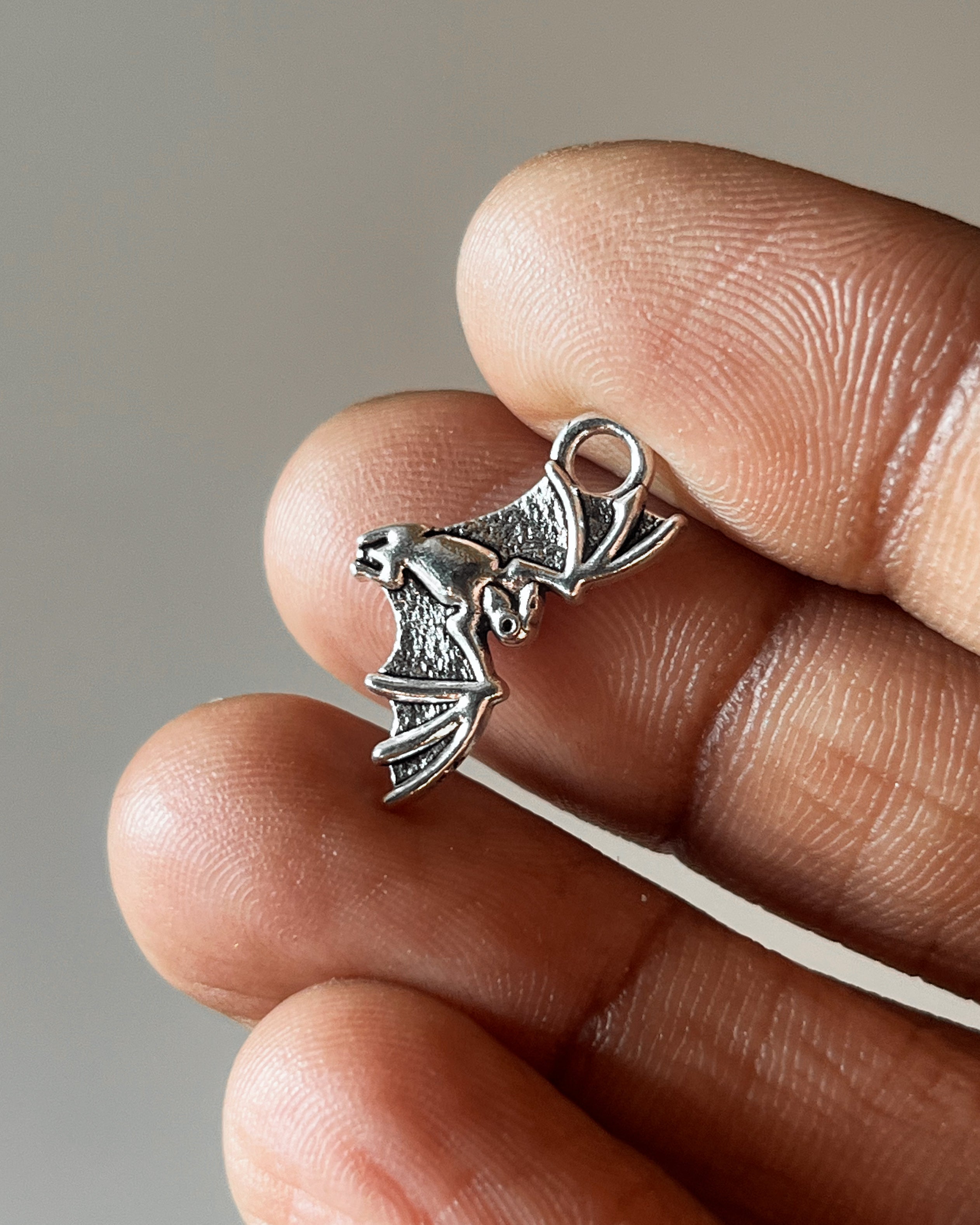 Teda bat charm - 10 pc