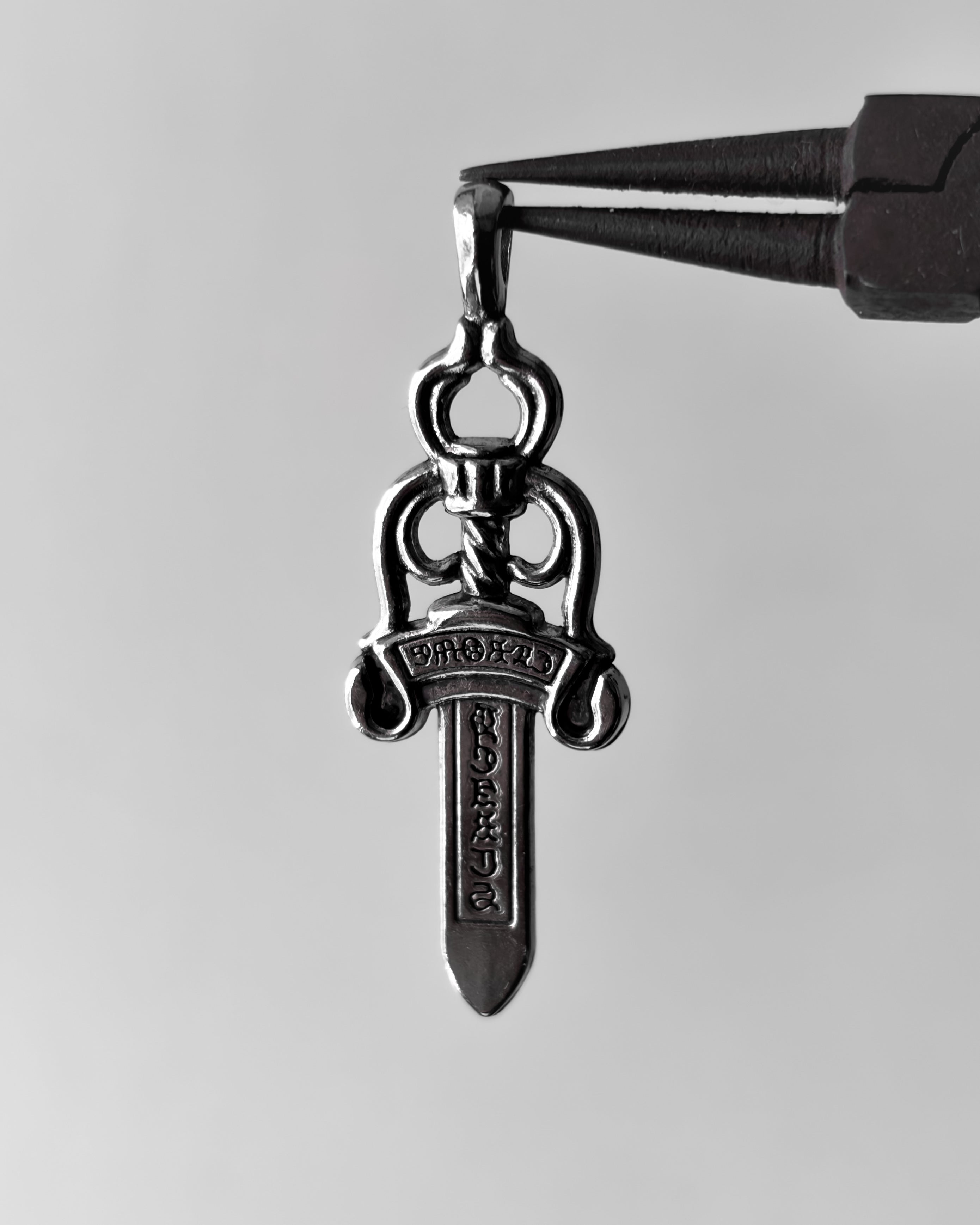 1.0 Vadapav Charm - 3 pc