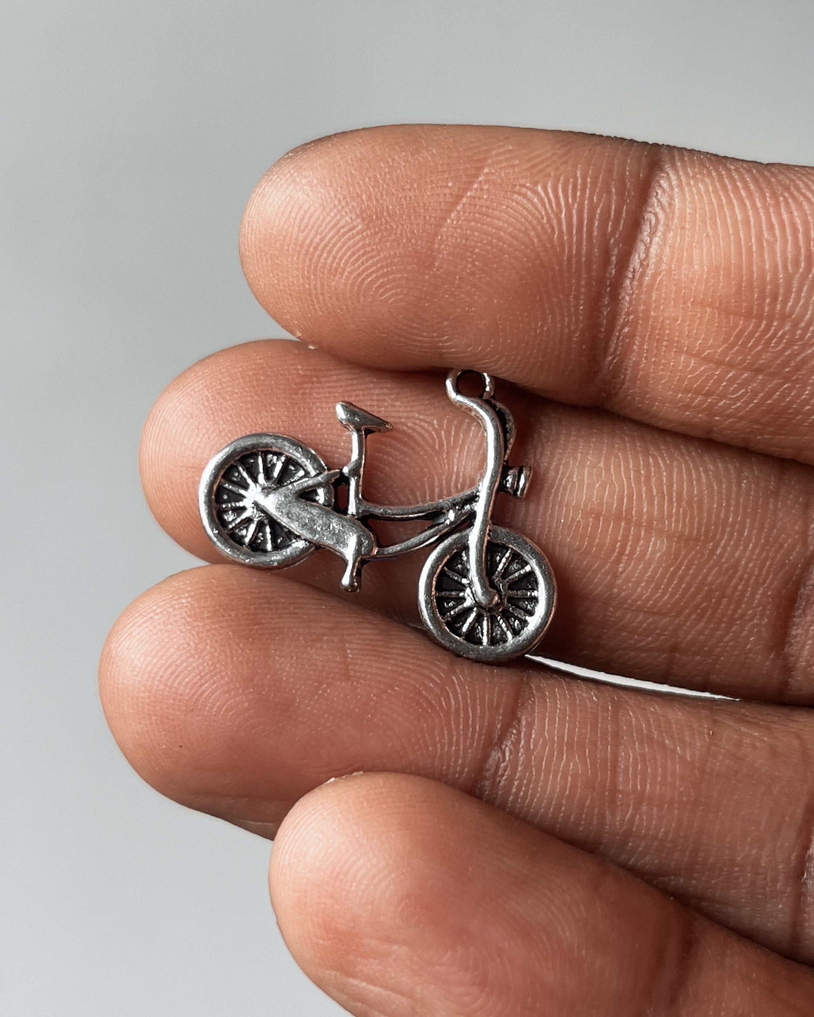 Cycle charm- 10 pc