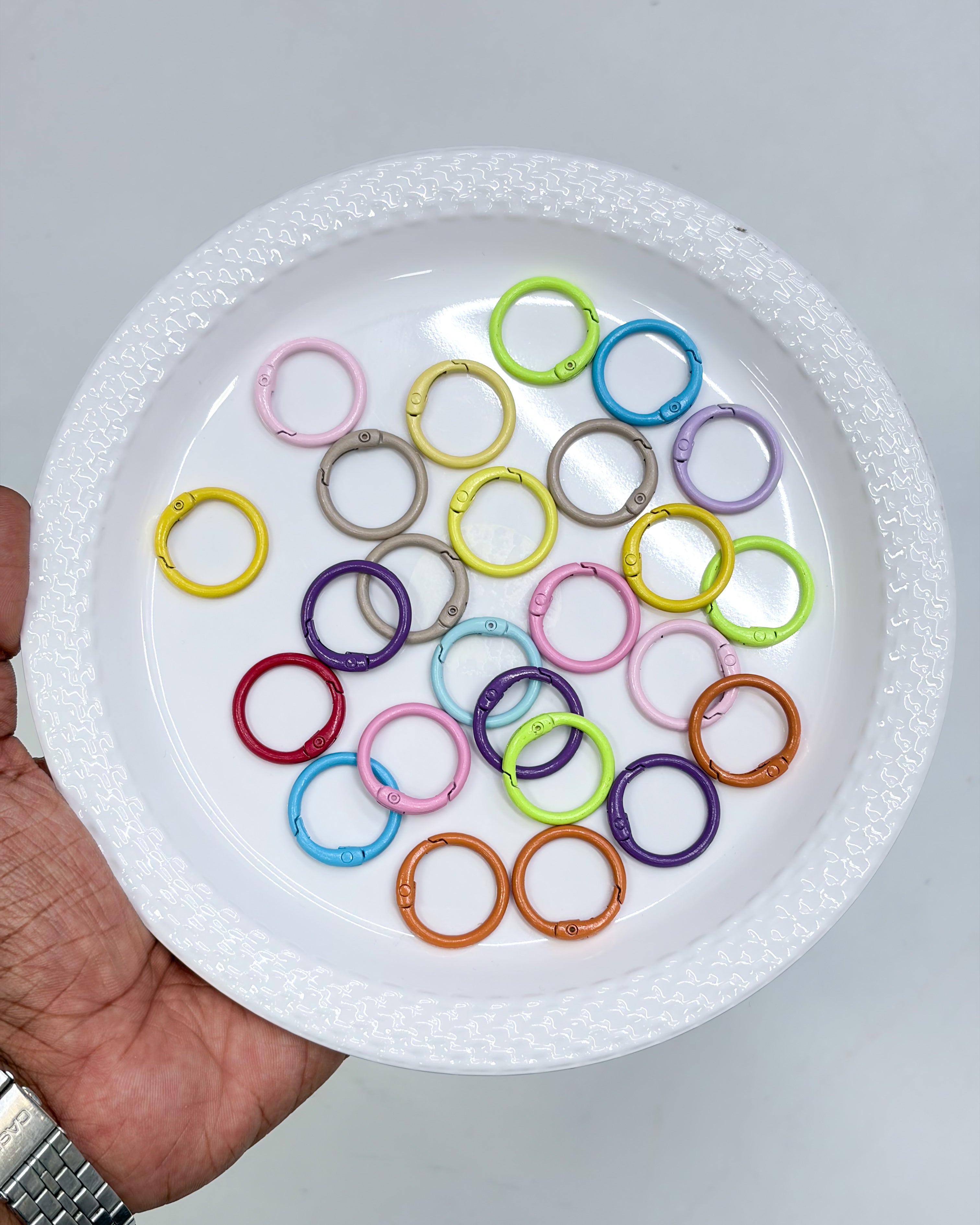 Round colour hooks  // 25 pc