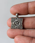 Vintage Charm - 1 pc