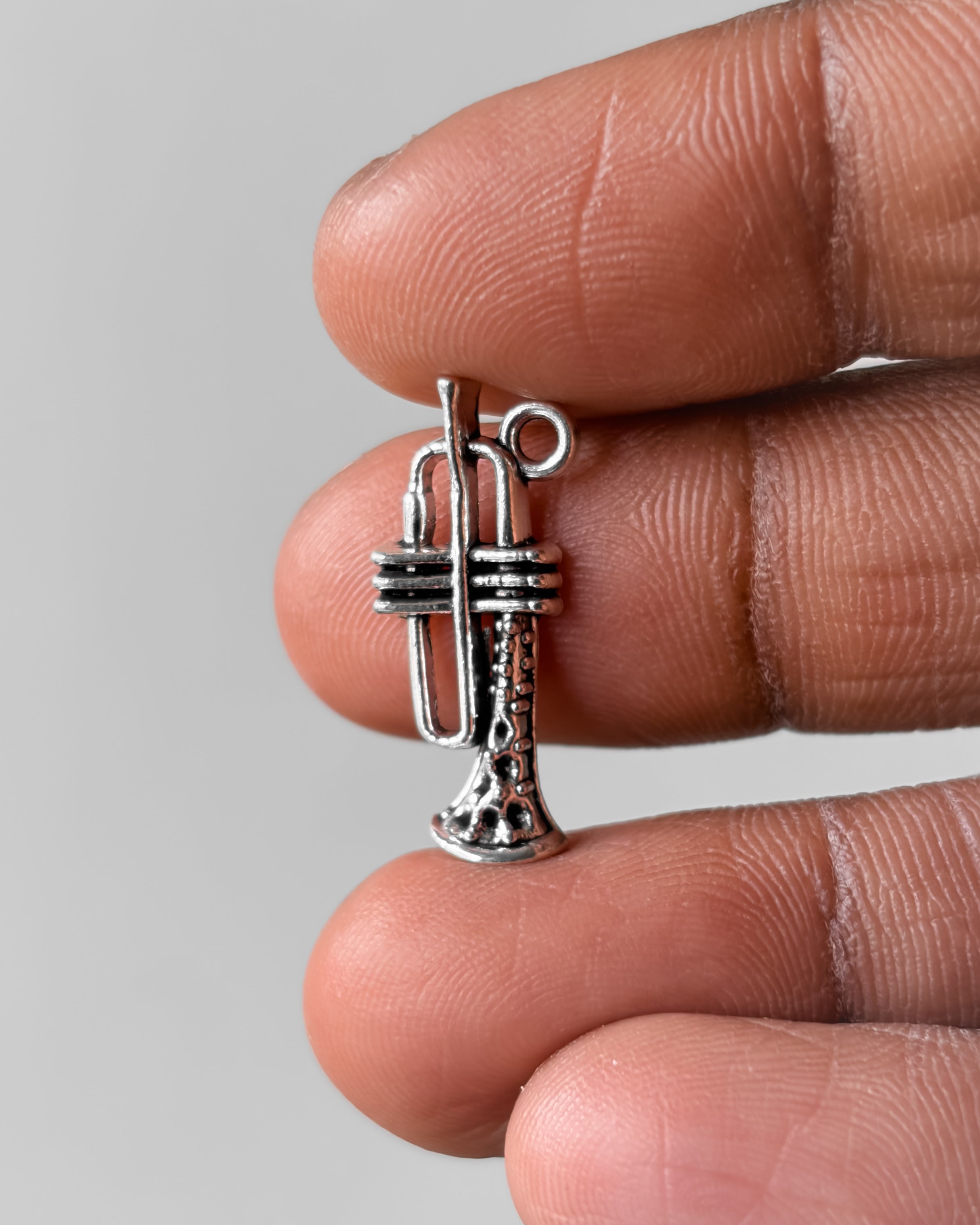 Trumpet charm - 10 pc