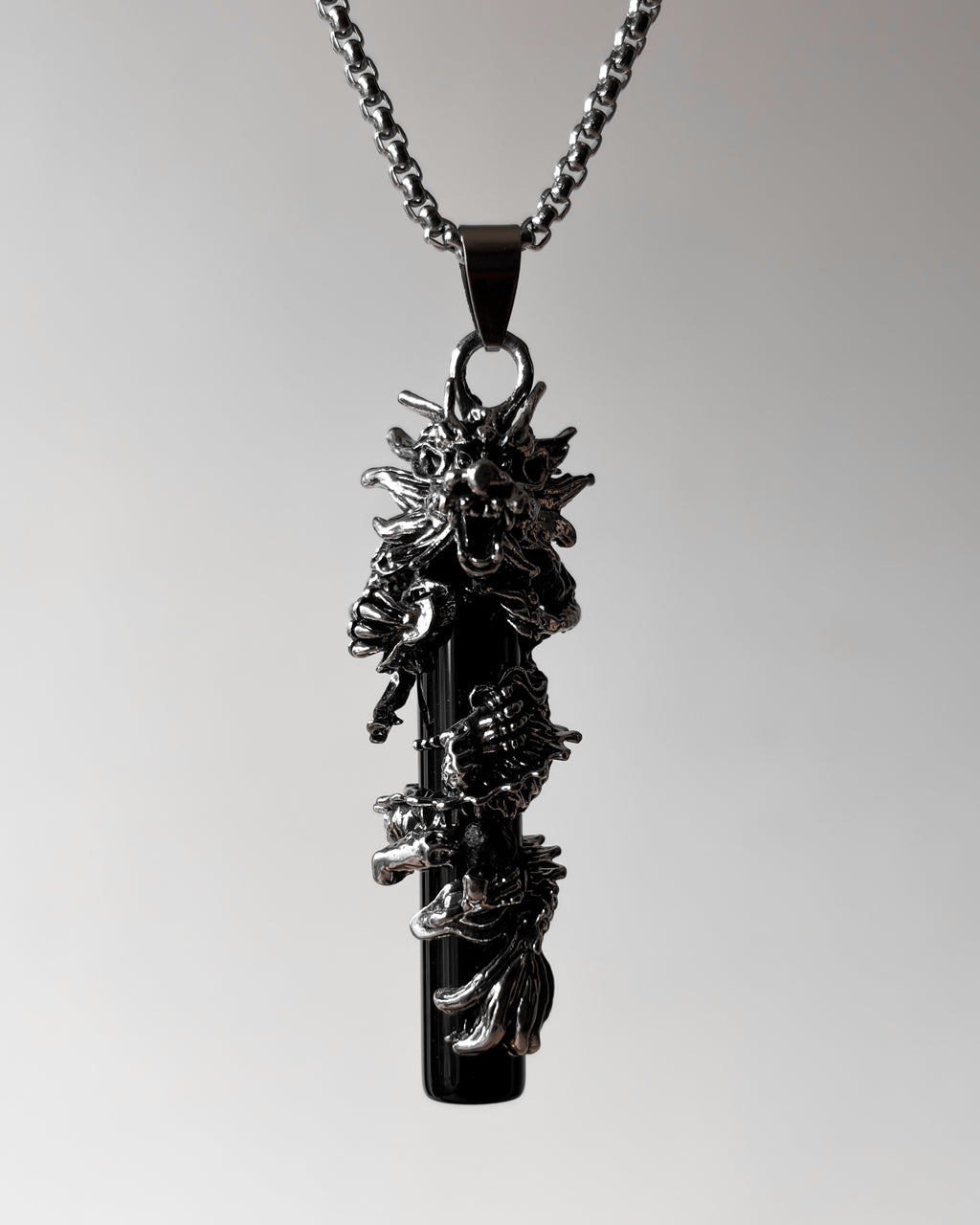 Dragon Necklace with chain - 1 pc