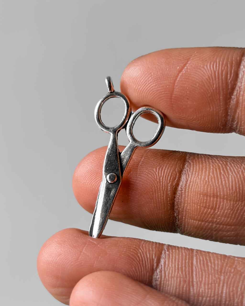 2.0 scissor charm - 10 pc