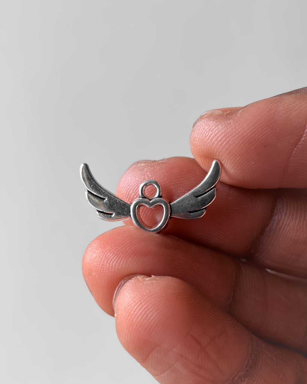Heart wing charm - 10 pc
