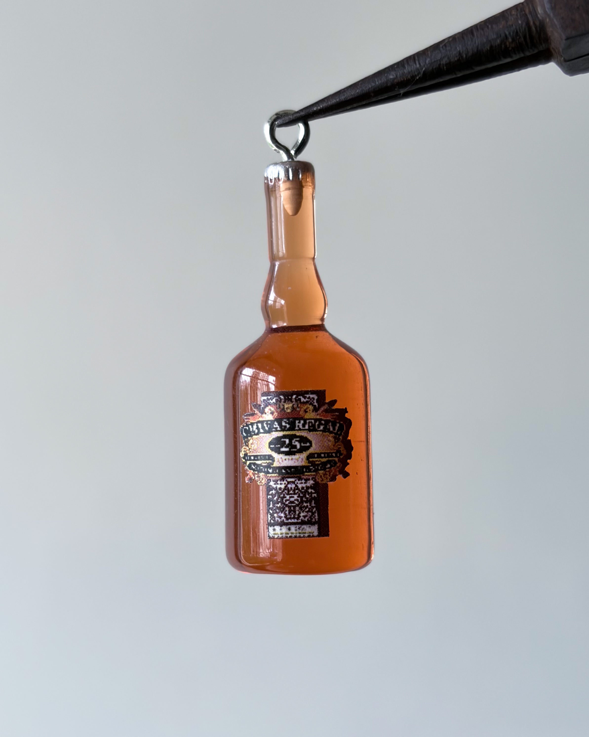 chivas regal charm - 10 pc