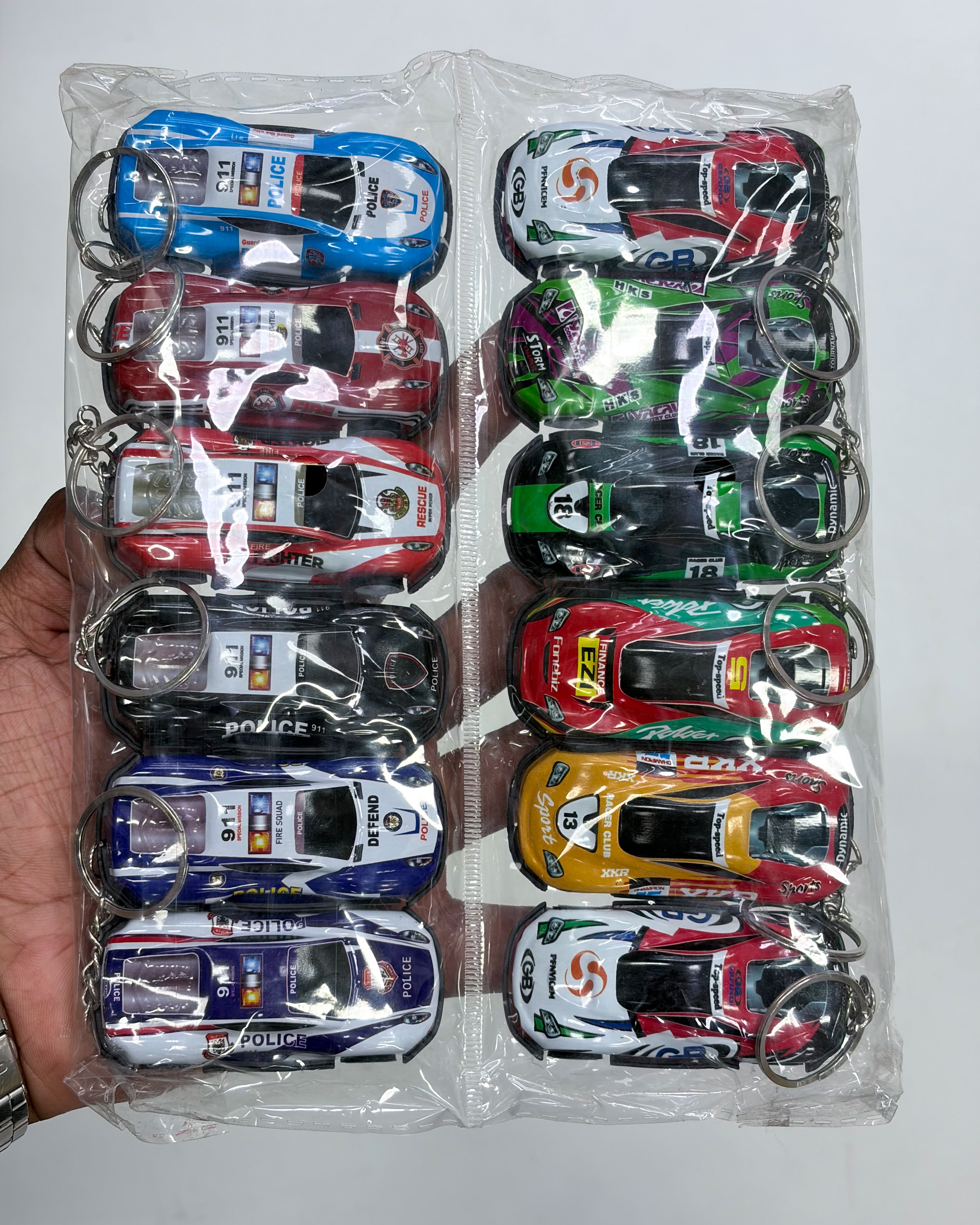 2.0 Car keychains - 12 pc