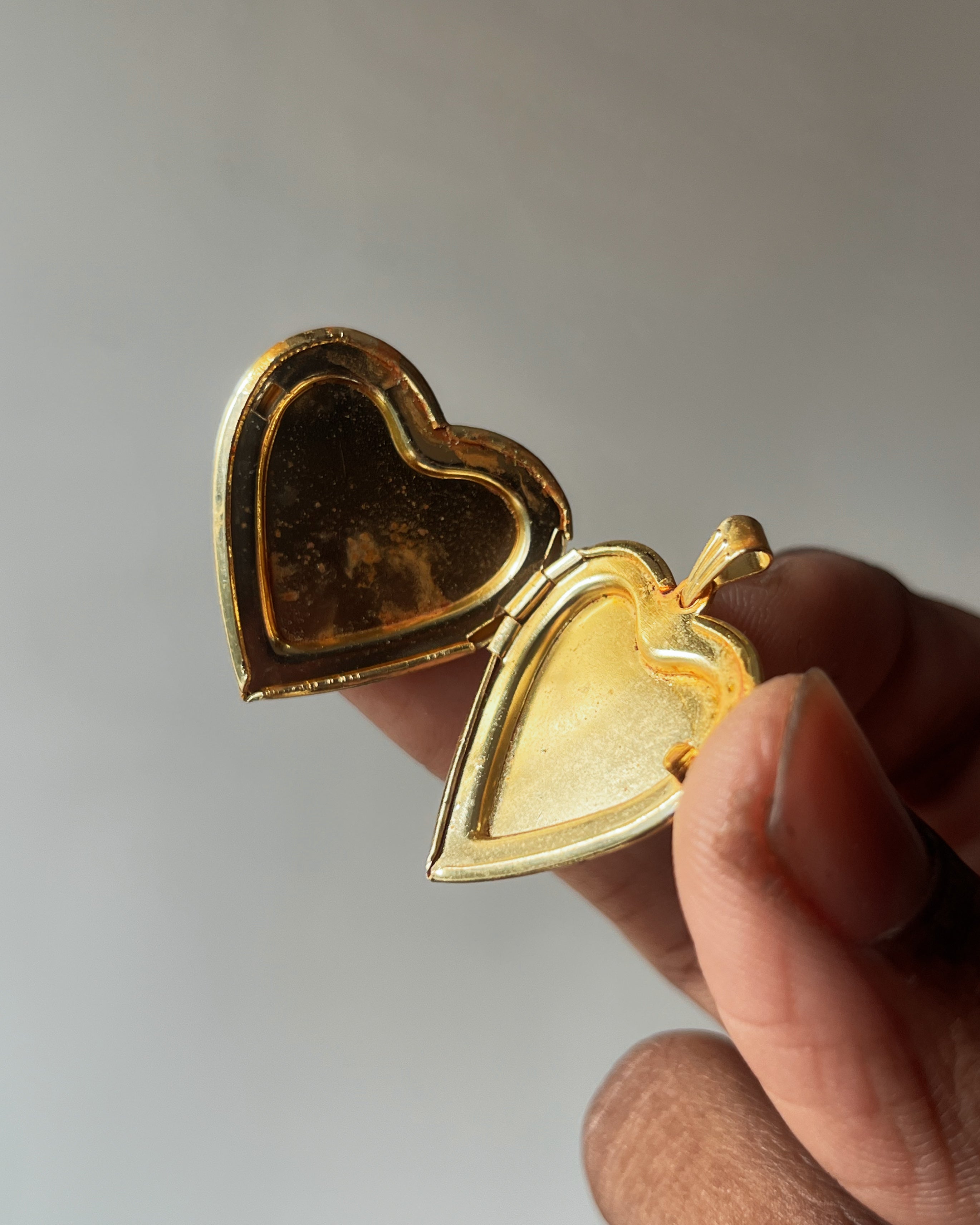 Gold Monalisa open heart - 12 random colours pack