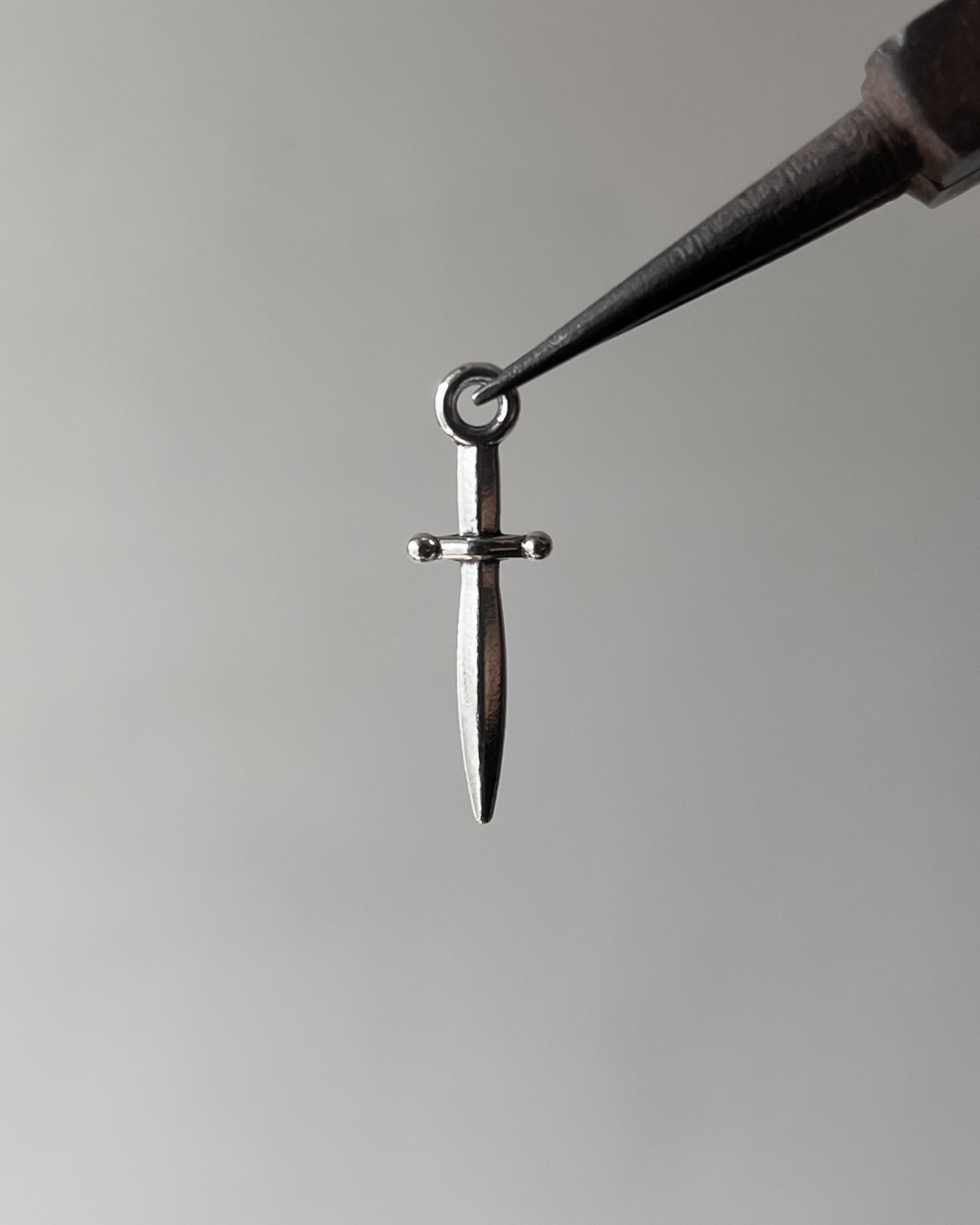 Dagger charm - 10 pc