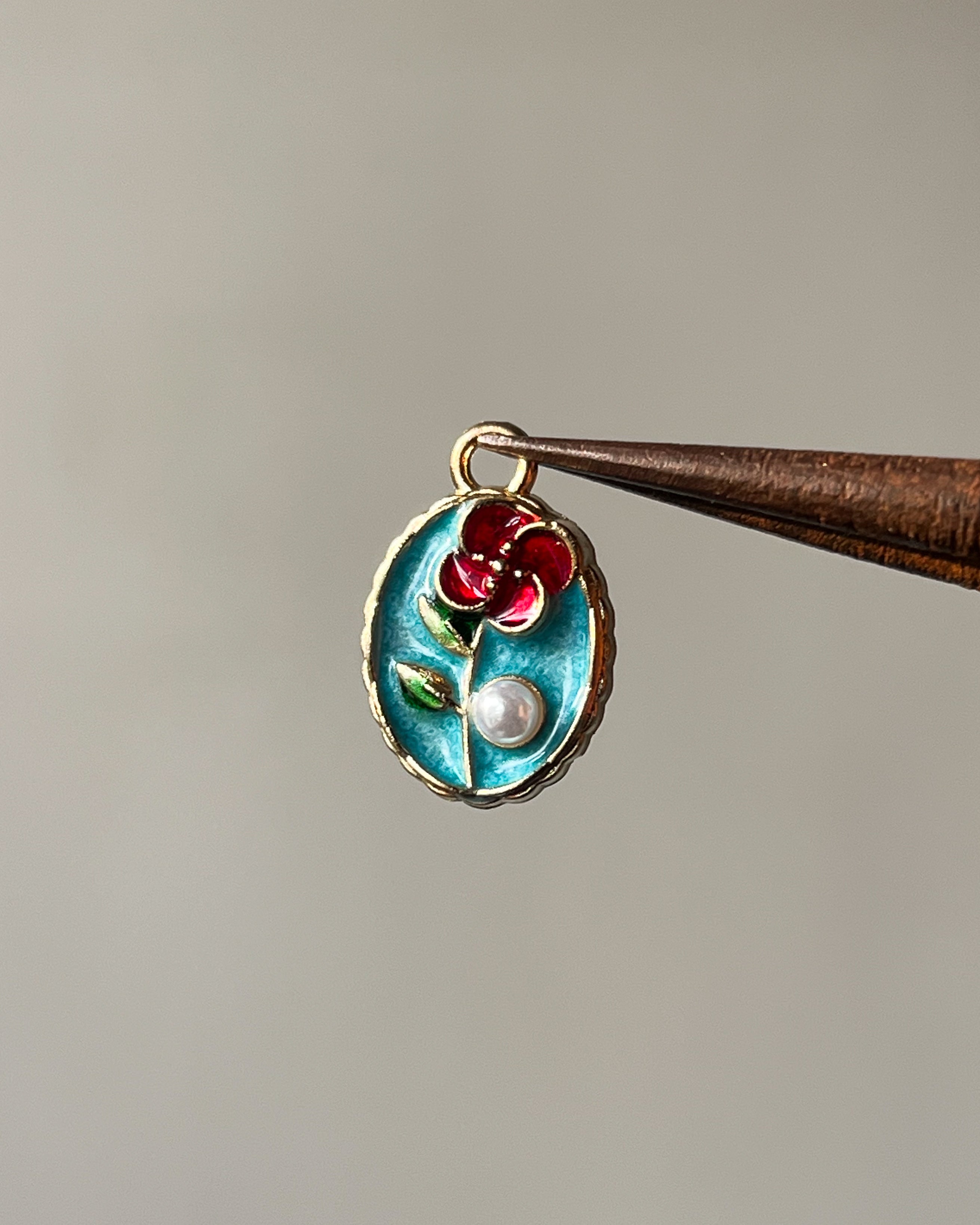 1.0 floral charm - 5 piece