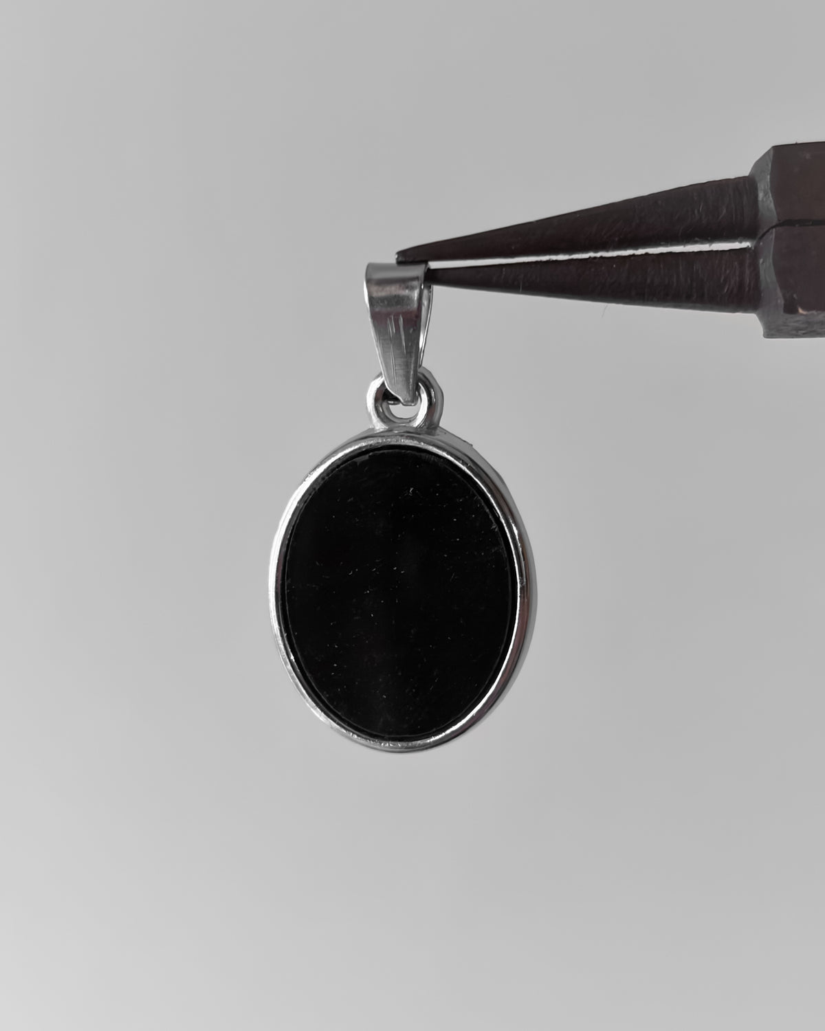 Onyx oval pendant - 1 pc
