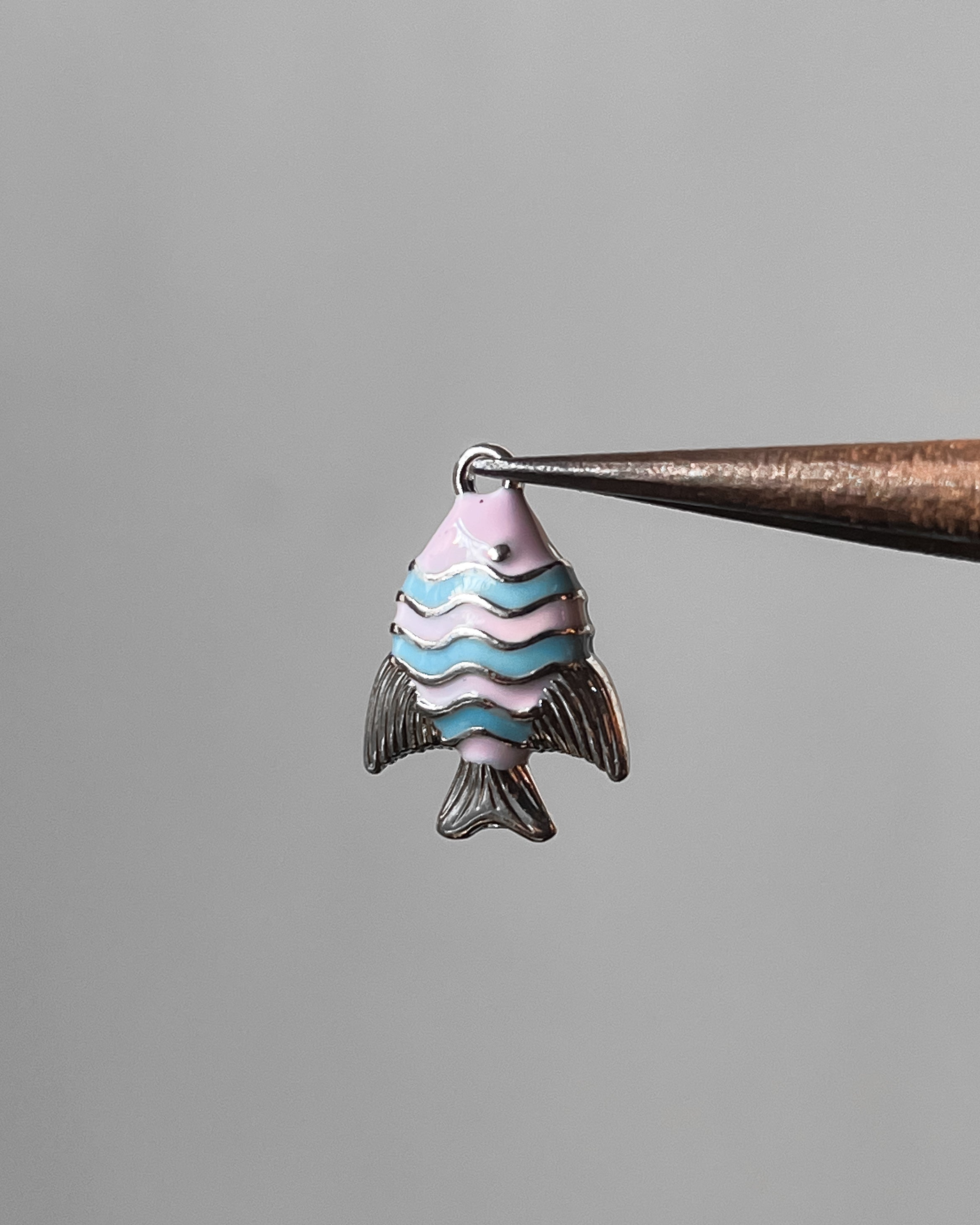 Fish charm - 1 pc