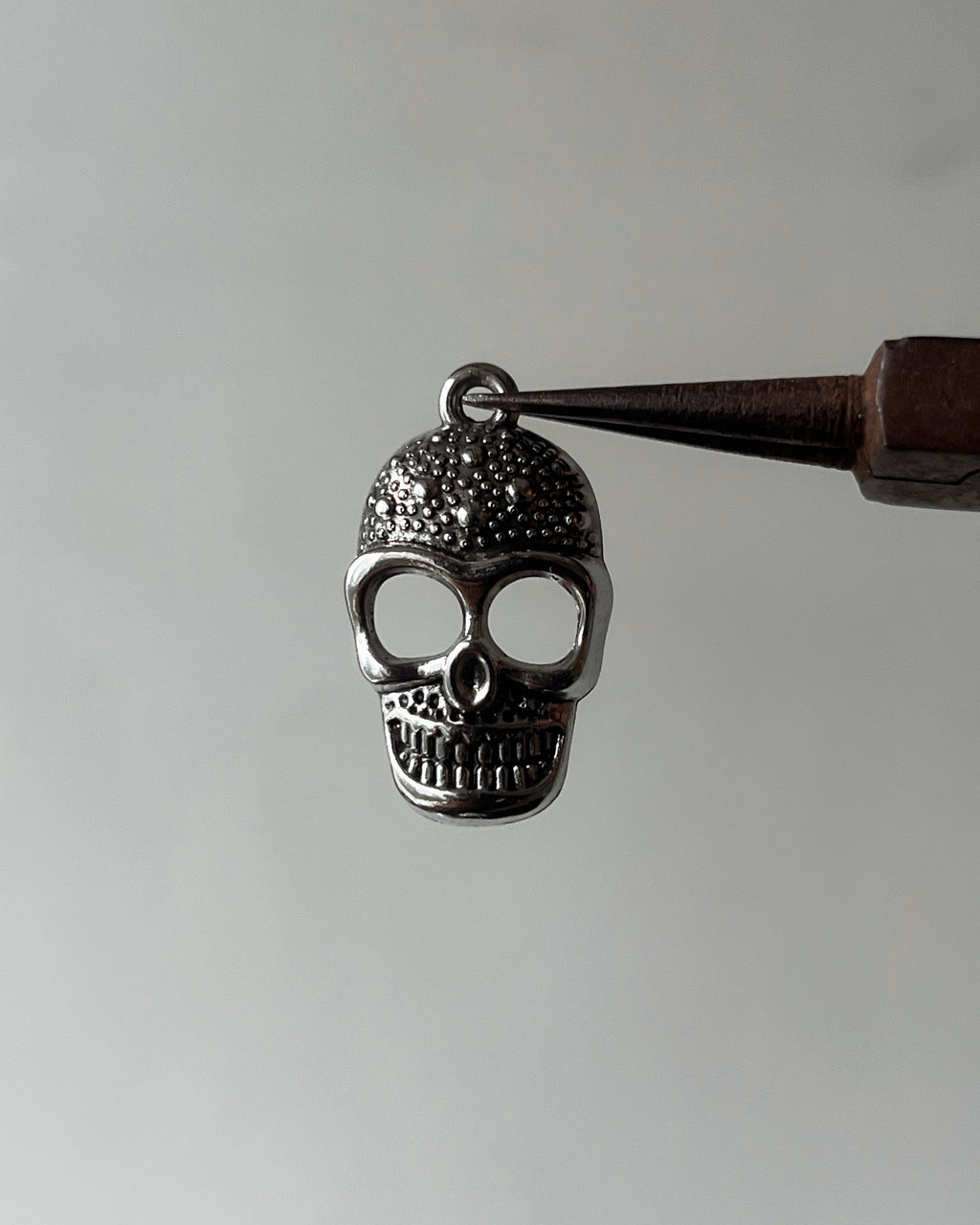 Skull charm
