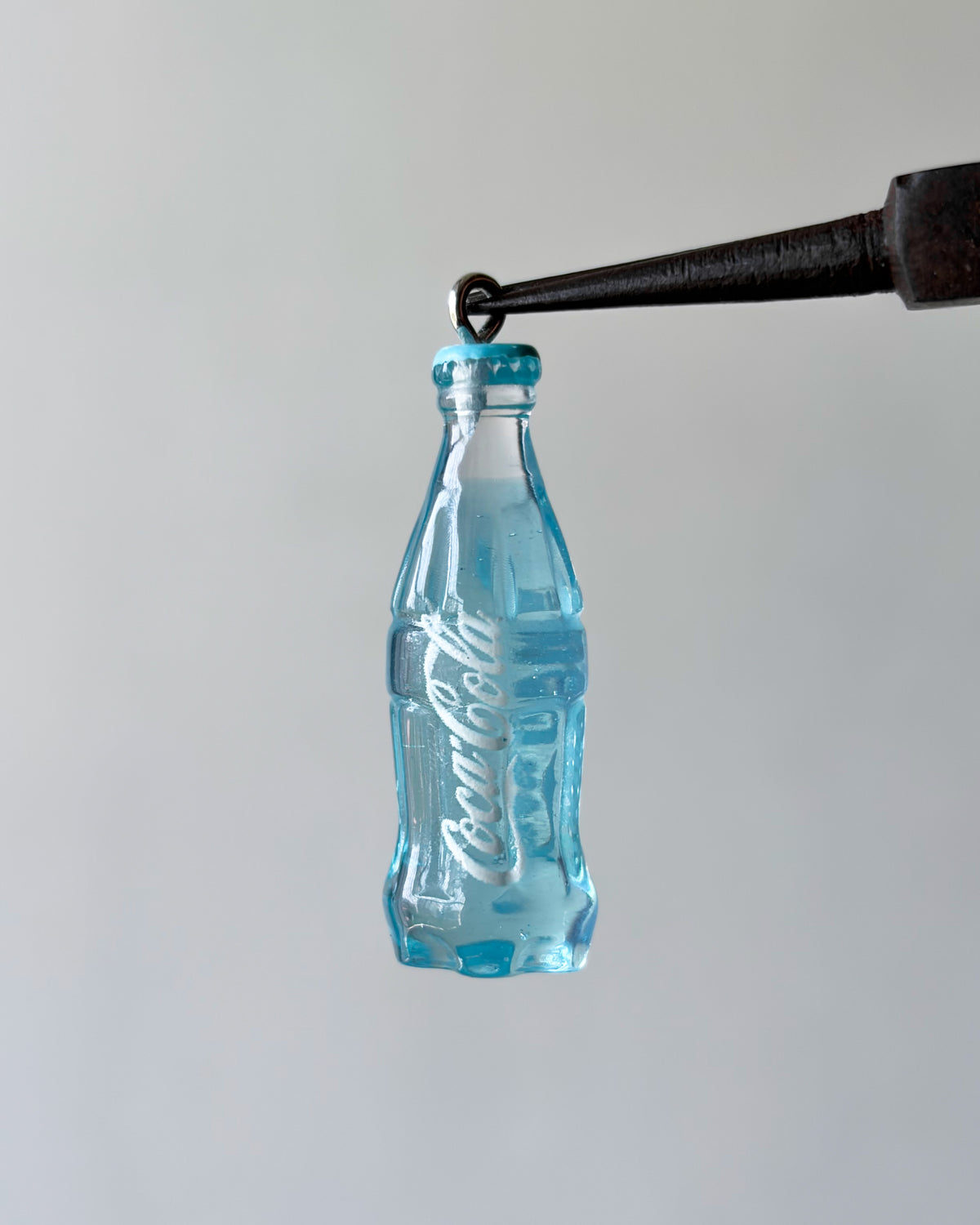 Blue cococola charm - 10 pc