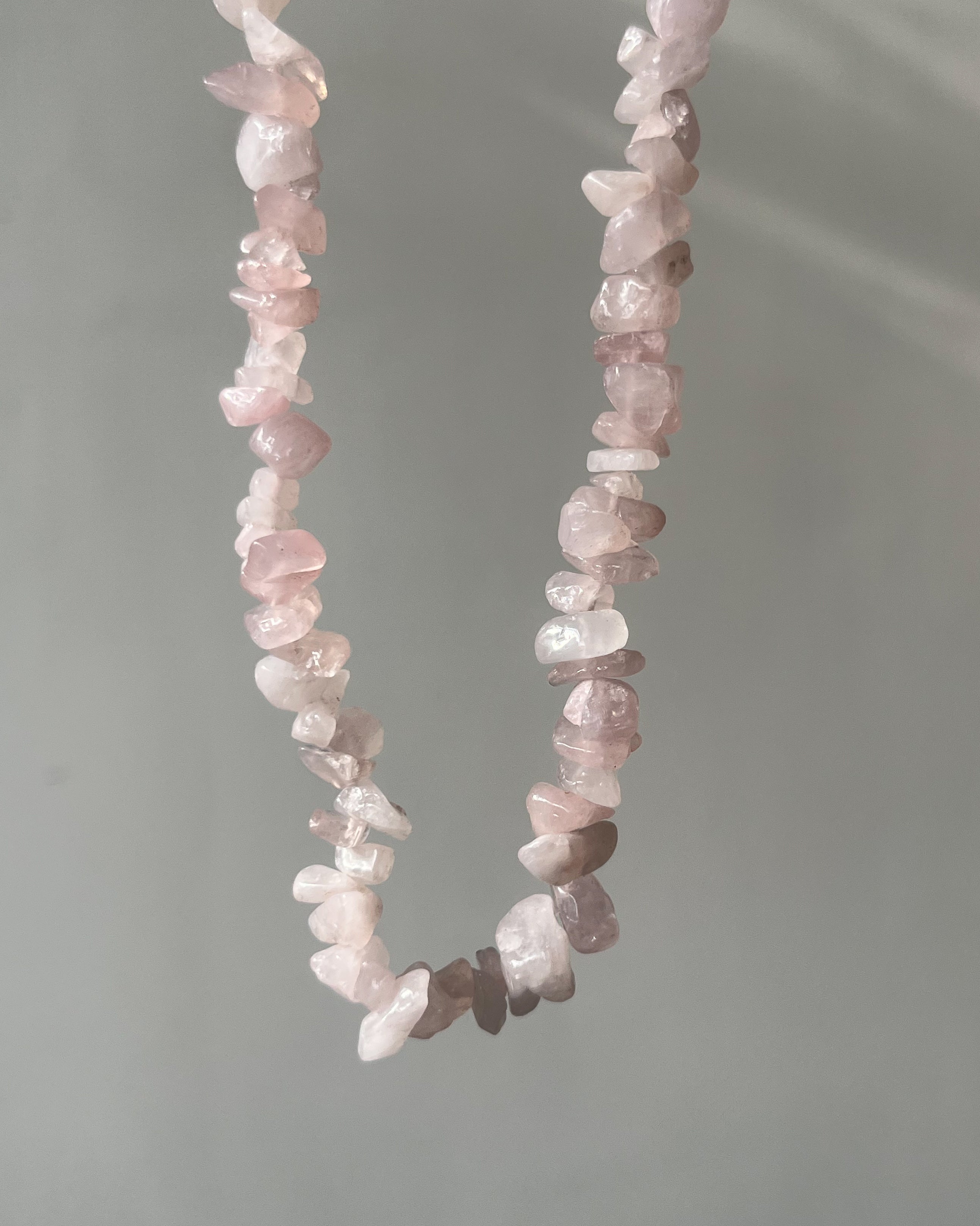 Uneven rose pink bead - 1 line