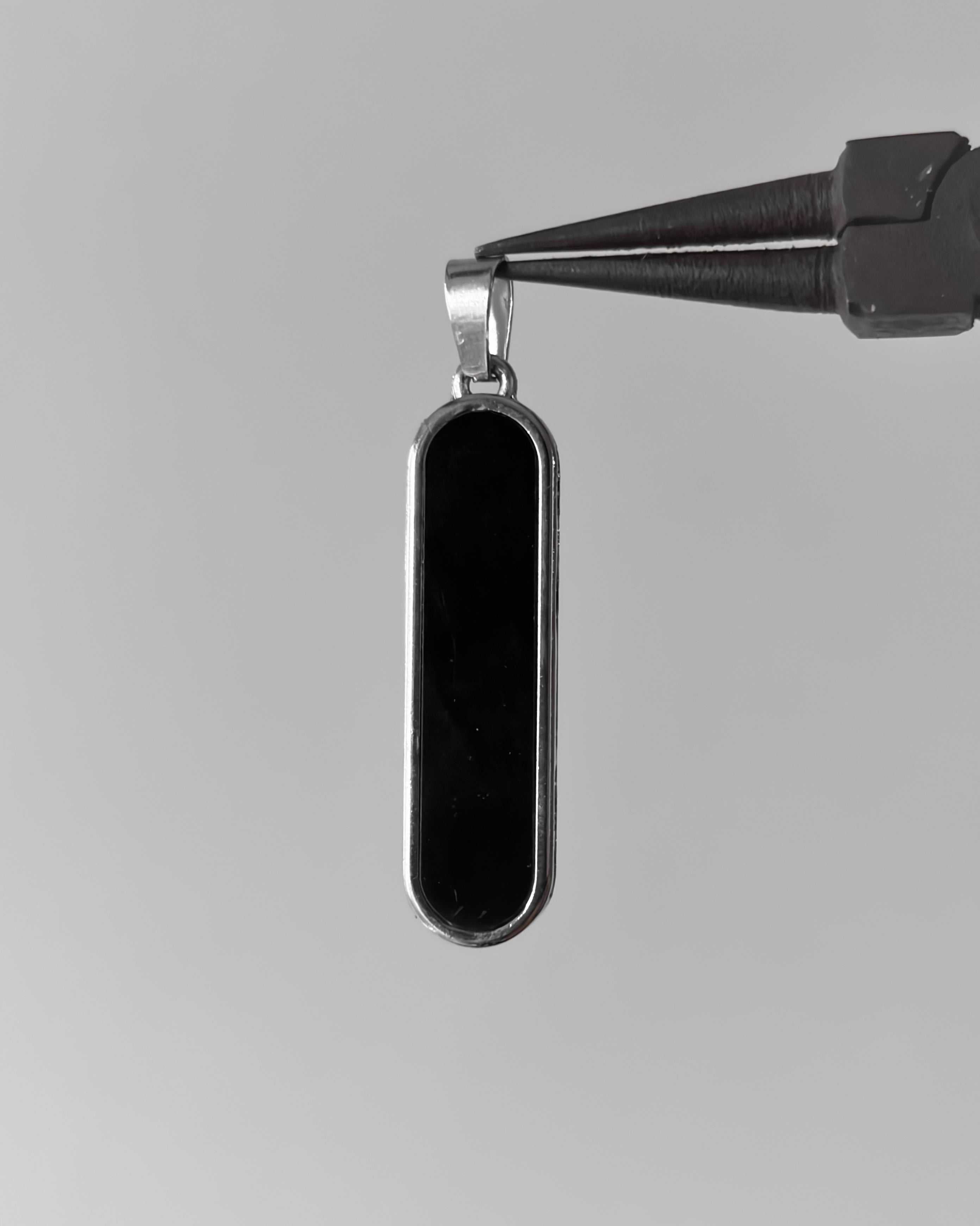 Onyx Lamba pendant - 1 pc