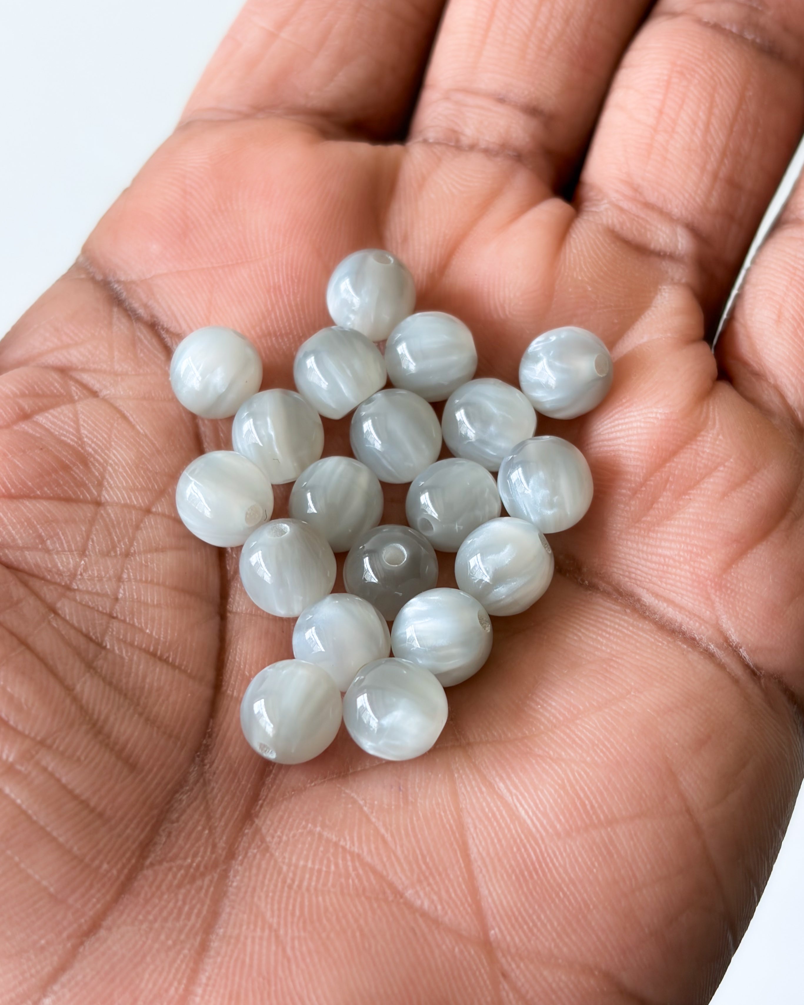 17.0 Monalisa beads - 90 - 100 beads