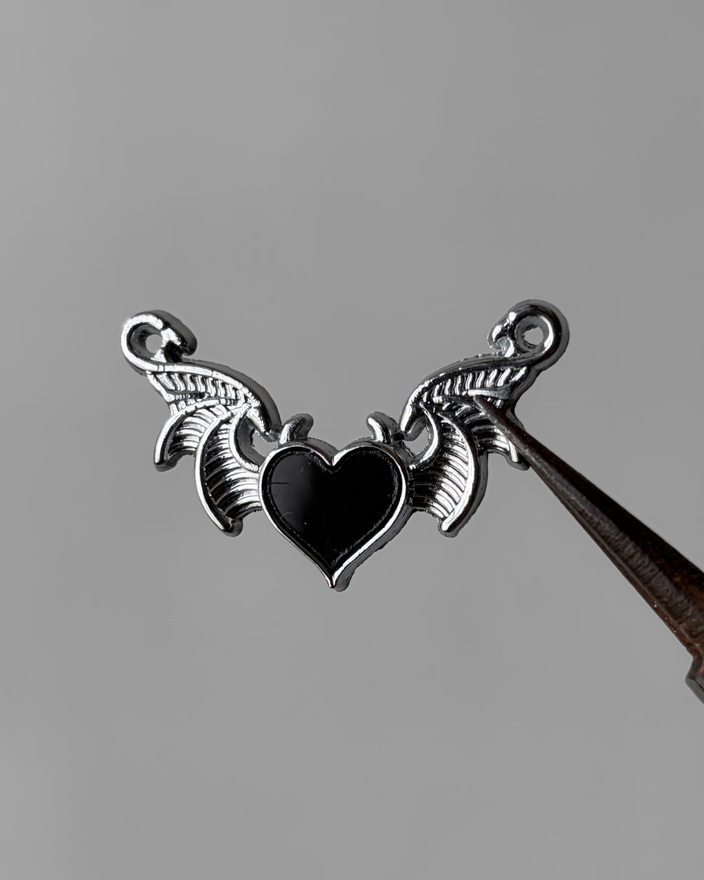 Devil heart charm - 1 pc